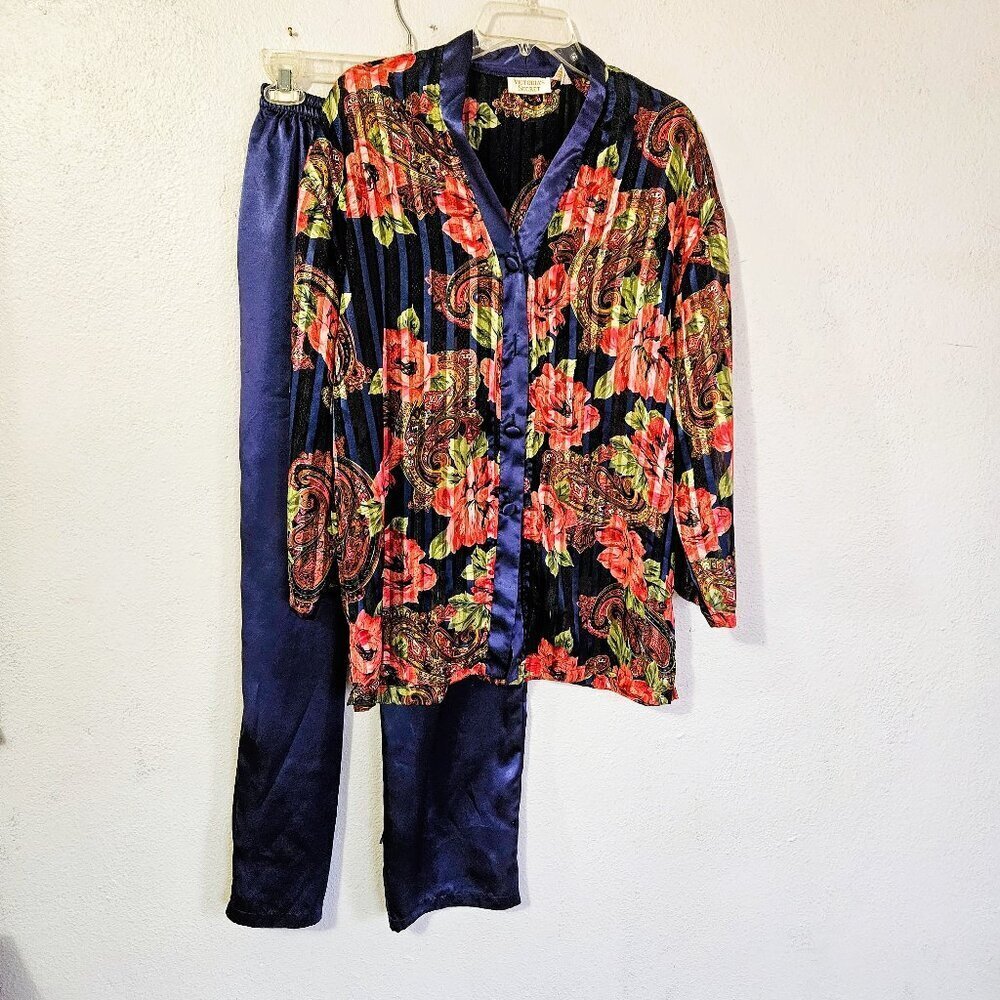 Vintage Victoria's Secret Gold Label Feminine 2 PC Pajama Set Size M
